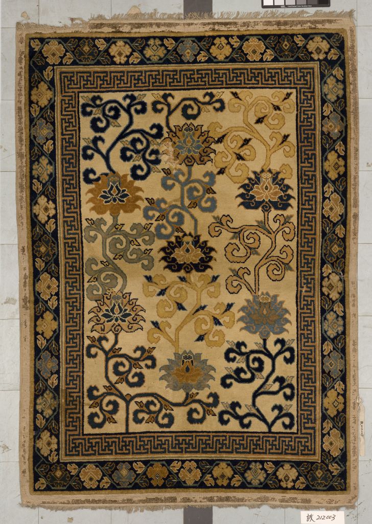 图片[1]-Tufted bronze blue swastika border beige ground lotus carpet-China Archive